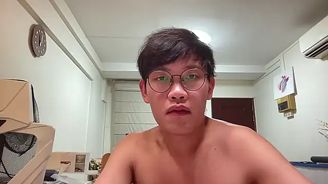 Passionatetwink2 online show from August 4, 9:59 am