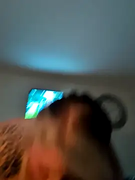 Snapshot of Chffbhf chatting on October 29, 5:54 am Chffbhf online show from October 29, 5:54 am