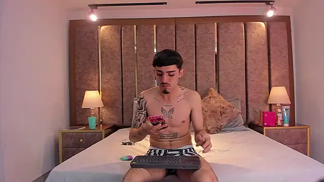 NikoStone  online show from March 1, 5:07 am