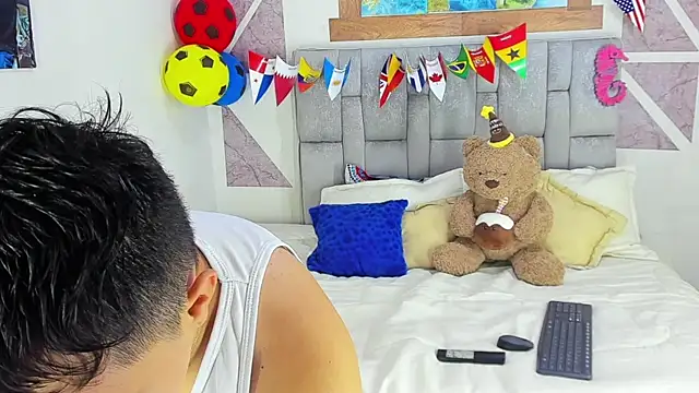 christopher Hot online show from June 22, 11:31 pm