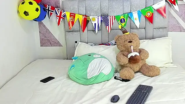 christopher Hot online show from June 24, 8:55 pm