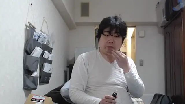 raterate555 online show from April 7, 8:03 am