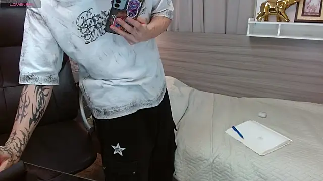 Iantwink18 online show from February 18, 12:31 am