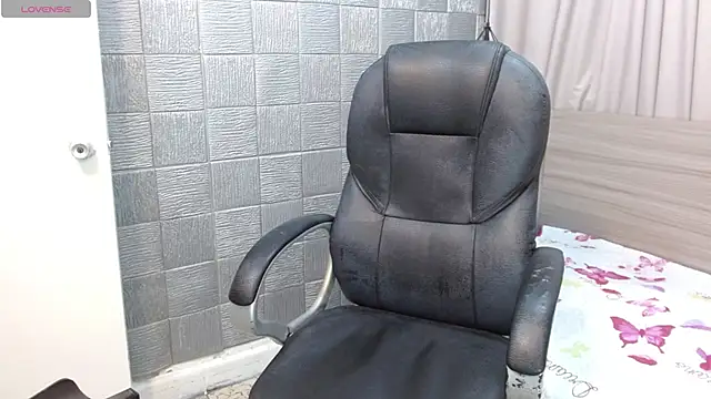 Iantwink18 online show from December 1, 4:37 am