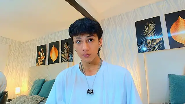 Lean Portman online show from February 3, 9:09 pm