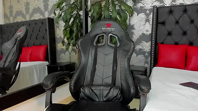 Lean Portman online show from April 8, 4:27 pm