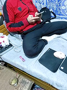 yazinyazin1 online show from March 8, 9:08 pm