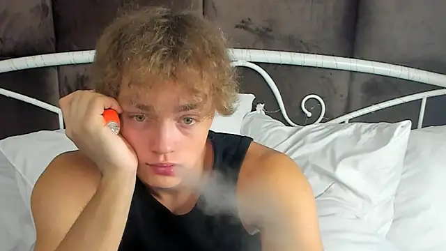 ChaseMuscular online show from October 14, 3:19 pm