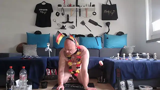 Sklave-Sille online show from June 17, 1:02 pm