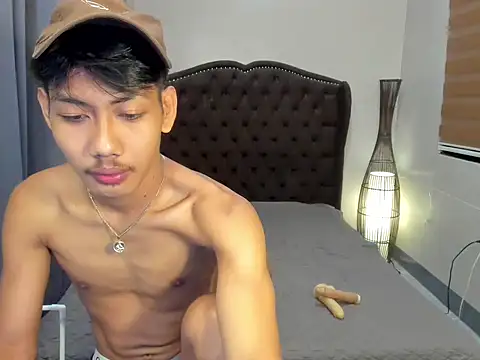 fucking hot2 online show from April 12, 2:26 am