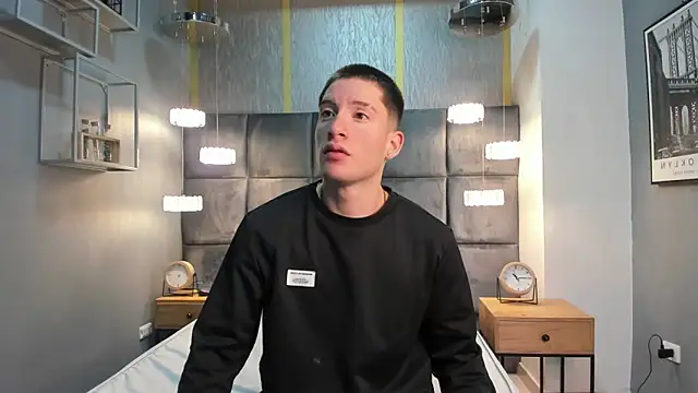 HunterHeat  online show from November 12, 11:49 am