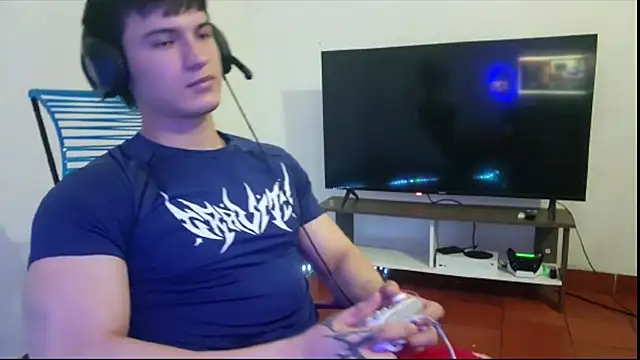 ErickWalton online show from November 9, 5:55 am