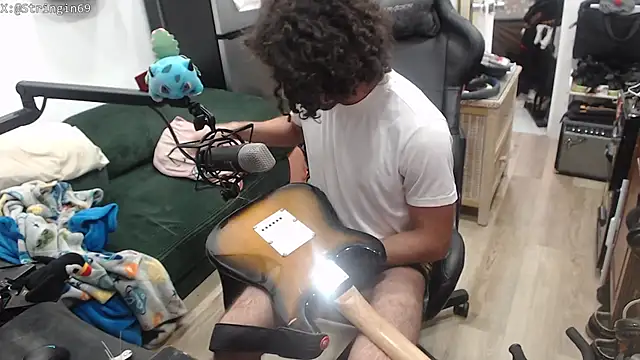 Stringin69 online show from July 11, 5:04 pm