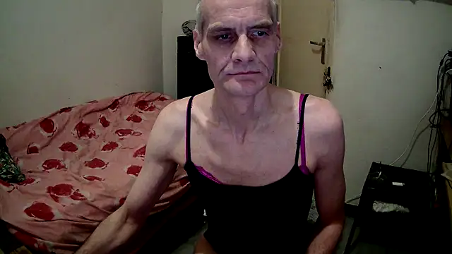Snapshot of hobybobbi chatting on October 11, 4:55 pm hobybobbi online show from October 11, 4:55 pm