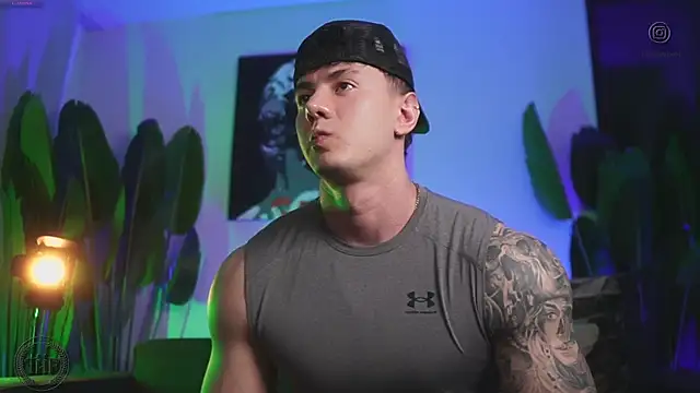 Thomas Falcon online show from December 5, 12:07 am