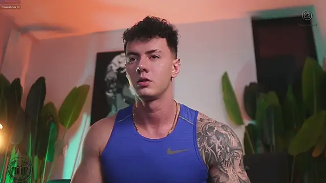 Thomas Falcon online show from November 24, 12:33 am