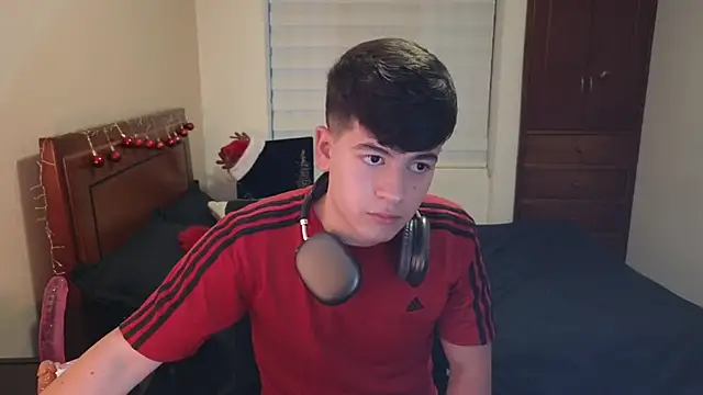 tightncuteass online show from November 18, 10:34 pm