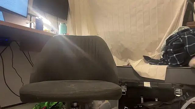 jasoncali305 online show from April 15, 5:51 am