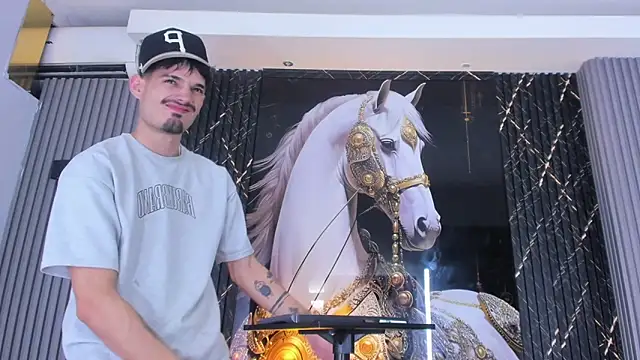 Iam Steven online show from March 5, 8:16 pm