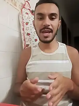 arthuralves00 online show from February 27, 11:15 pm