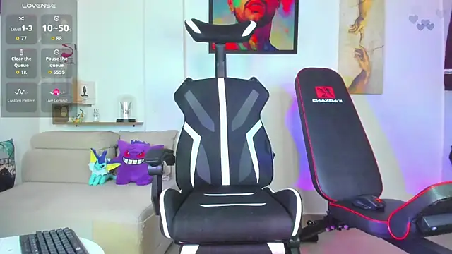 JordanRossie online show from November 26, 2:09 pm