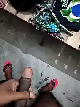 mdNajmus69 online show from September 18, 6:54 pm