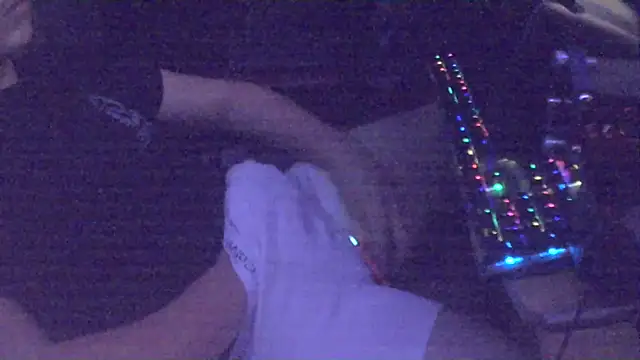 xderox318 online show from October 13, 10:16 pm