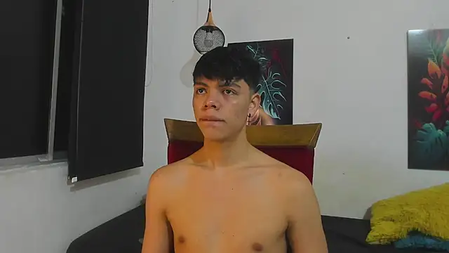 Zacktorres  online show from August 6, 11:22 pm