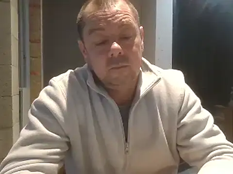 hugoboys4576 online show from October 31, 3:59 pm