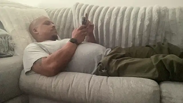 caramelizedzeus online show from November 21, 6:07 pm