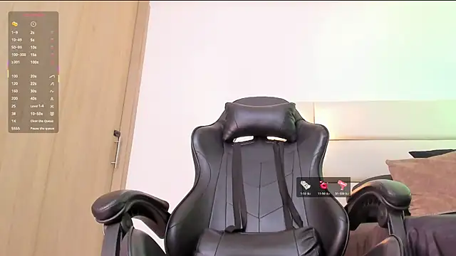 AllexJacob online show from January 13, 1:04 pm