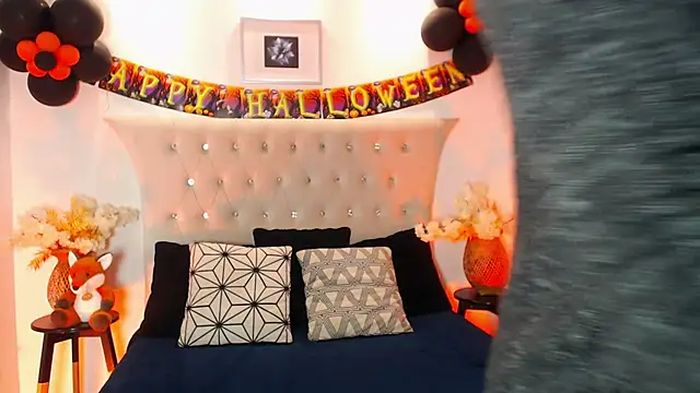 SalvadorFit online show from November 2, 8:35 pm