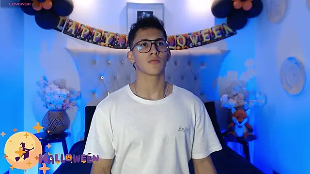 SalvadorFit online show from October 26, 8:33 pm