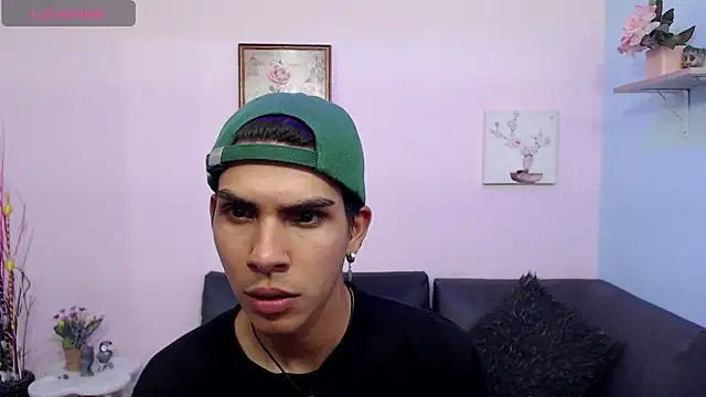 David 925  online show from November 18, 8:12 pm