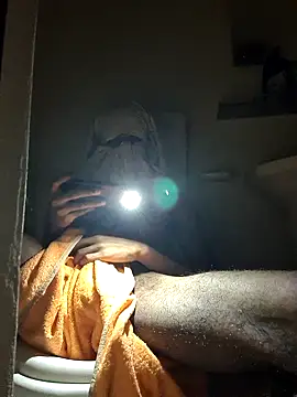 crish09 online show from April 15, 11:10 am