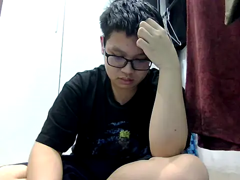 loveninja online show from April 1, 12:07 pm