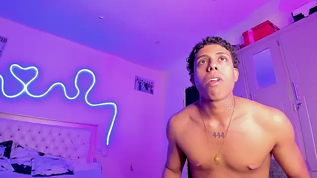 Glader31 online show from November 25, 10:01 pm