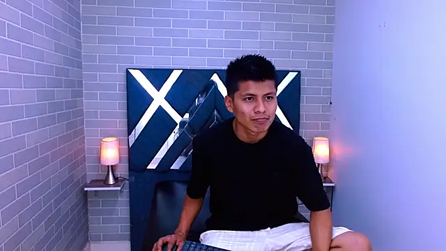 marcus hans  online show from November 29, 5:04 pm