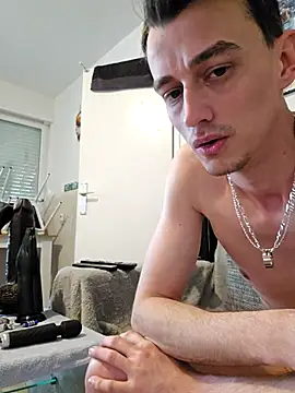 Chrisou73 online show from April 13, 3:12 pm