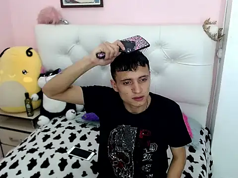 xx-kike-xx online show from October 17, 4:11 pm