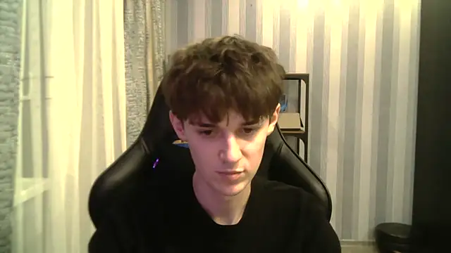 Hoot Dude  online show from November 27, 3:16 pm