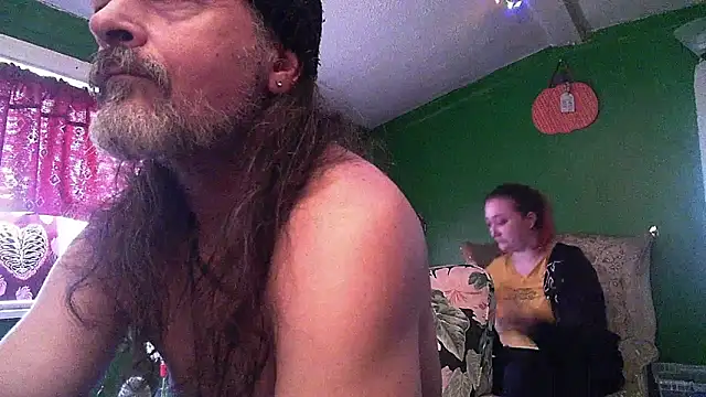 HippieDad333 online show from April 26, 1:19 pm