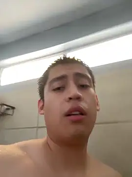 Snapshot of ohleafpix chatting on September 24, 11:14 pm ohleafpix online show from September 24, 11:14 pm