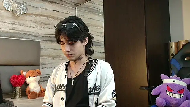 Lovers 21 online show from March 1, 4:12 am