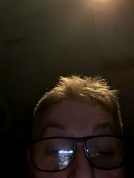 CerveniXXL online show from October 8, 12:37 am