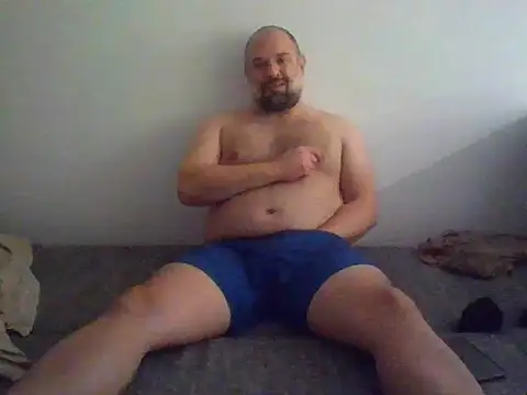 Snapshot of CristalDad chatting on October 21, 12:03 am CristalDad online show from October 21, 12:03 am