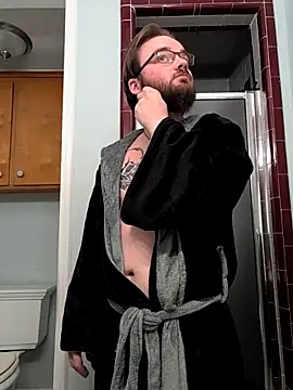 bear8t online show from February 24, 5:03 pm