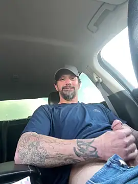 Derrickandash online show from April 5, 11:45 pm