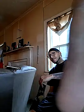 ThrowedWorldWide online show from December 1, 9:18 pm