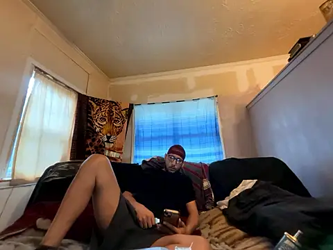 ThrowedWorldWide online show from January 11, 1:26 pm